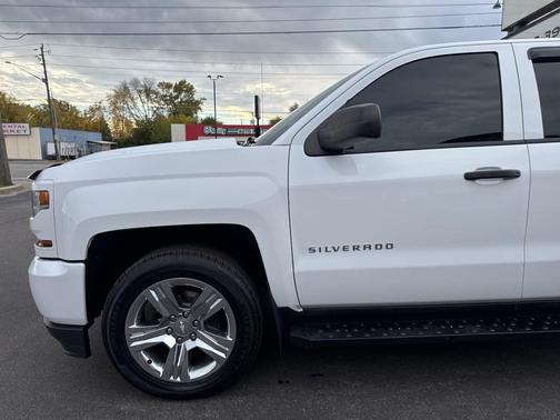 2016 Chevrolet Silverado 1500 Custom