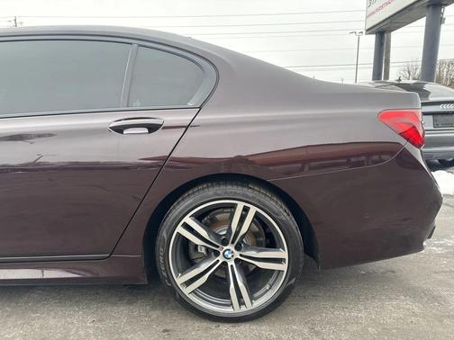 2019 BMW 750 i xDrive