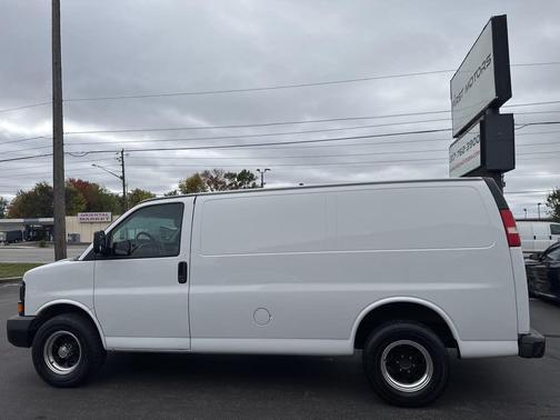 2008 GMC Savana 1500 Base