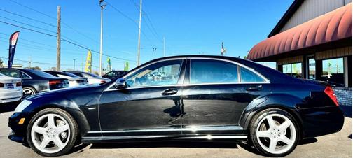 2012 Mercedes-Benz S-Class S550