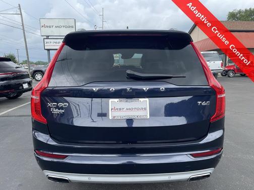 2017 Volvo XC90 T6 Momentum