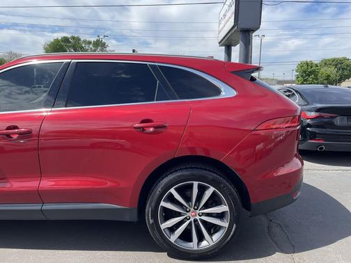 2018 Jaguar F-PACE 25t Prestige
