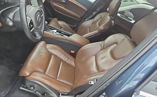 2018 Volvo XC90 T6 Inscription