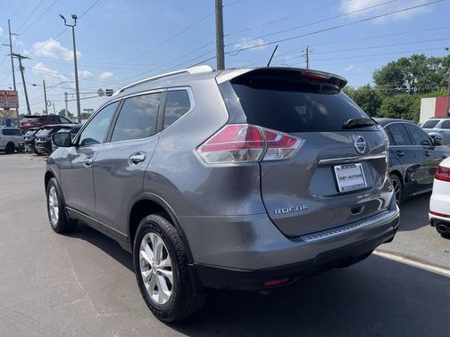 2016 Nissan Rogue SV