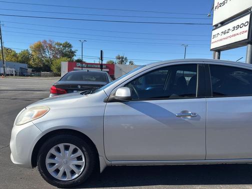 2012 Nissan Versa 1.6 S