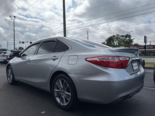 2015 Toyota Camry SE