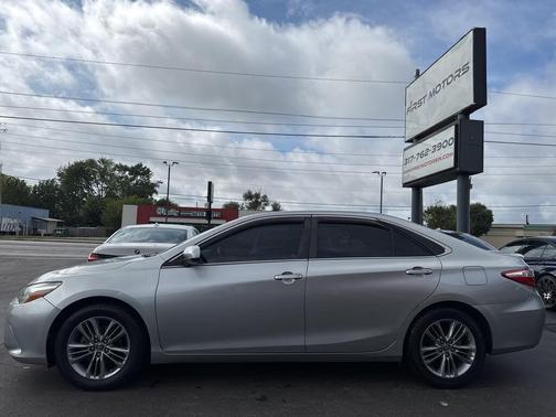 2015 Toyota Camry SE