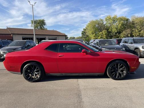2012 Dodge Challenger SXT