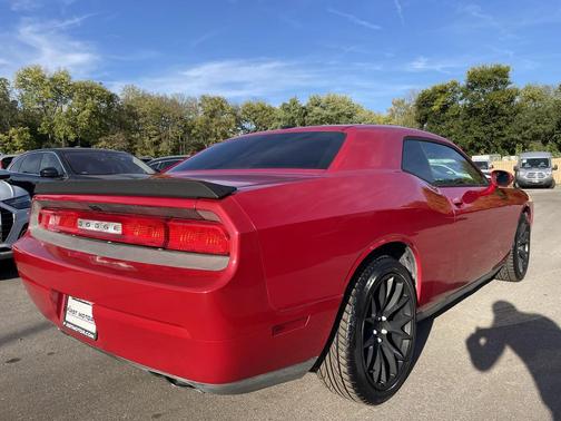 2012 Dodge Challenger SXT