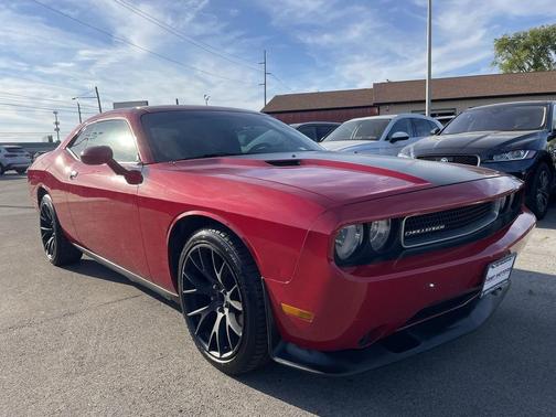 2012 Dodge Challenger SXT