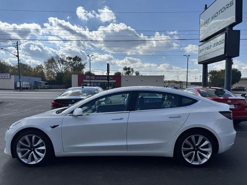 2019 Tesla Model 3 Standard Range