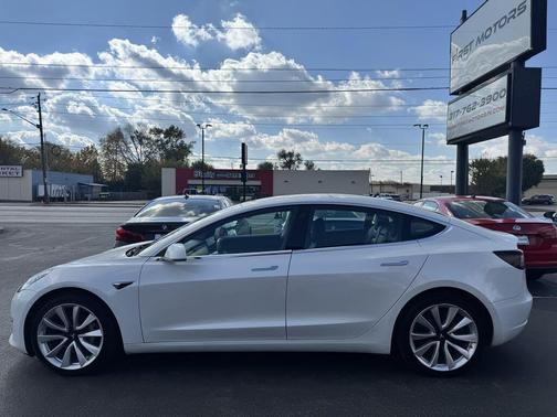 2019 Tesla Model 3 Standard Range Plus