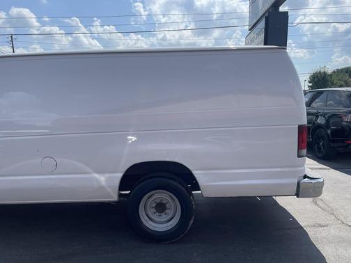 2010 Ford E250 Cargo
