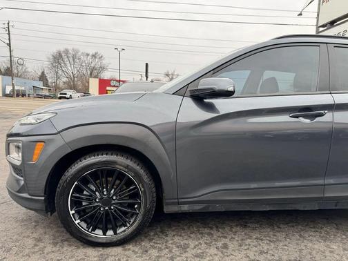 2020 Hyundai KONA SEL