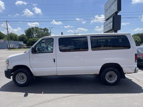 2011 Ford E350 Super Duty XLT