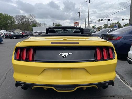 2017 Ford Mustang EcoBoost Premium