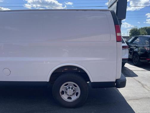2009 Chevrolet Express 2500 Cargo