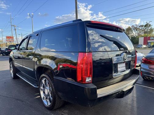2008 Cadillac Escalade ESV Standard