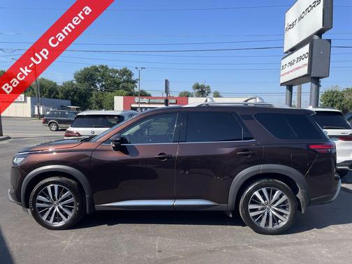 2022 Nissan Pathfinder Platinum 4WD