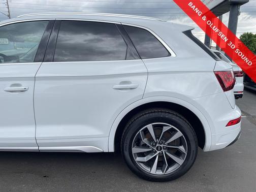 2021 Audi Q5 45 Premium Plus