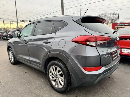 2016 Hyundai TUCSON SE