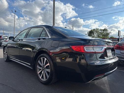2017 Lincoln Continental Livery