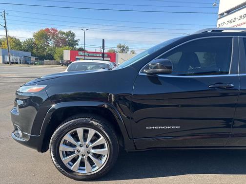 2018 Jeep Cherokee Overland