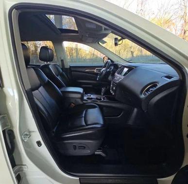 2017 Nissan Pathfinder 