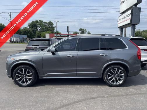 2019 Volvo XC90 T5 Momentum