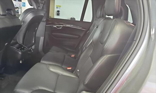 2019 Volvo XC90 T5 Momentum