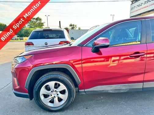 2022 Toyota RAV4 LE