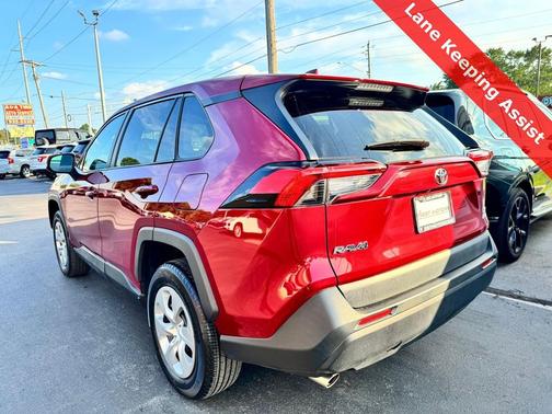 2022 Toyota RAV4 LE