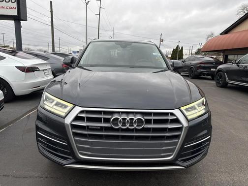 2018 Audi Q5 2.0T Premium Plus