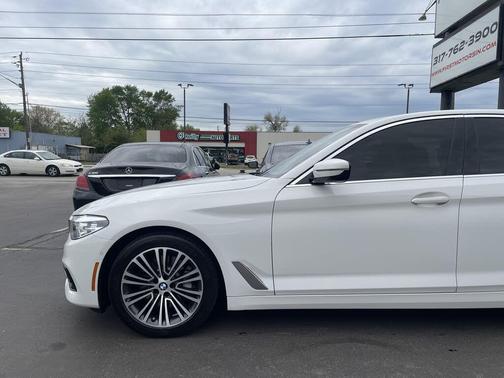 2019 BMW 530 530i