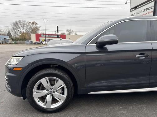 2018 Audi Q5 2.0T Premium Plus