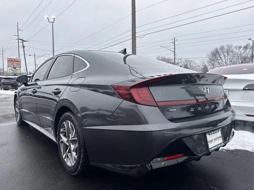2021 Hyundai SONATA SEL