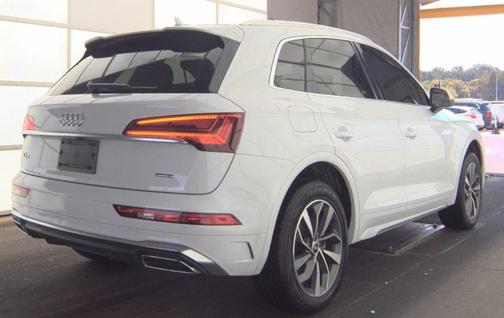 2022 Audi Q5 45 S line Premium Plus