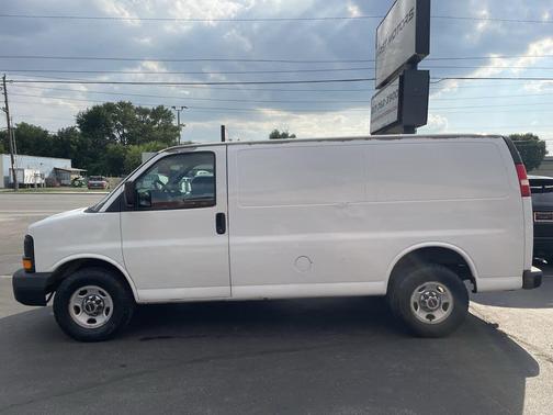 2011 GMC Savana 2500 Work Van