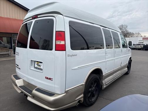 2011 GMC Savana 2500 LT