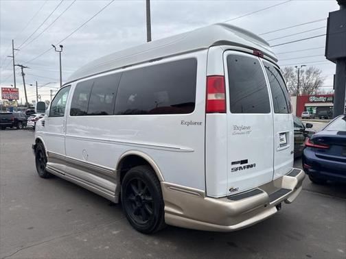 2011 GMC Savana 2500 LT