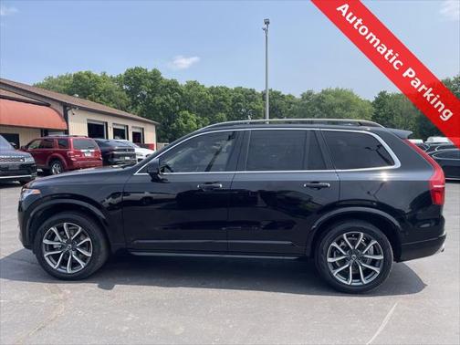 2018 Volvo XC90 T5 Momentum