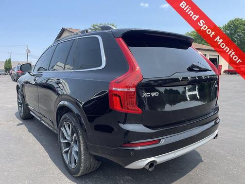 2018 Volvo XC90 T5 Momentum