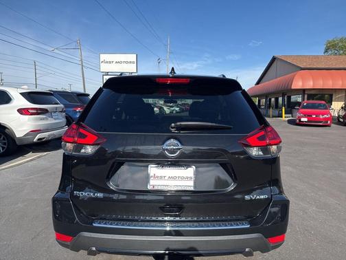 2017 Nissan Rogue SV