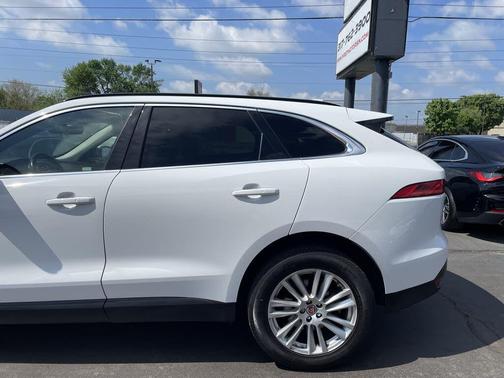 2019 Jaguar F-PACE 25t Prestige