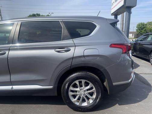2019 Hyundai SANTA FE SE 2.4