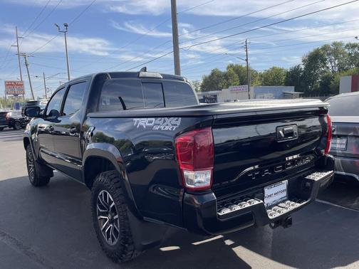 2020 Toyota Tacoma TRD Sport