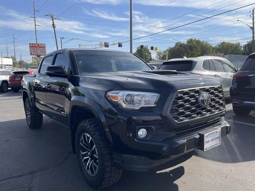 2020 Toyota Tacoma TRD Sport