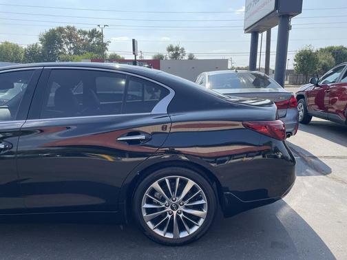 2021 INFINITI Q50 Base