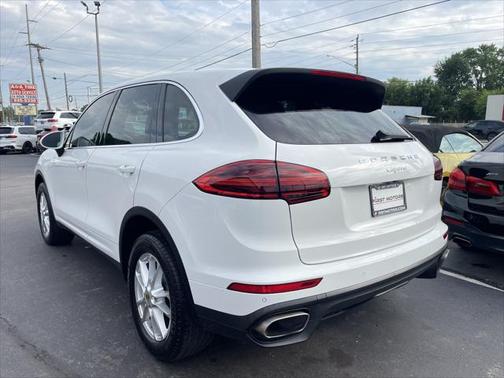 2018 Porsche Cayenne Base