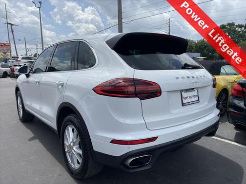 2018 Porsche Cayenne Base